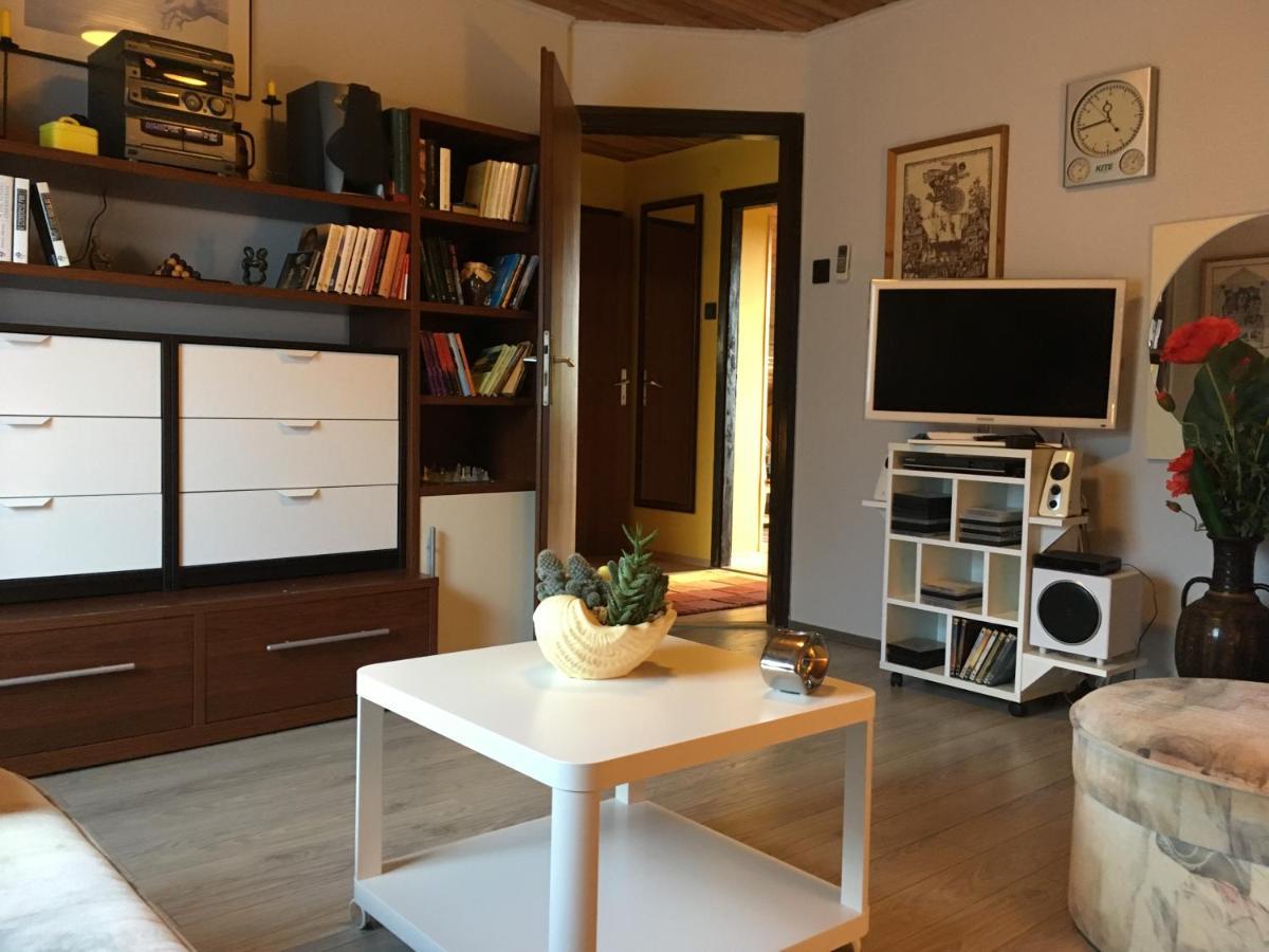 Aktiv Pihenes Apartman Revfulop Exterior photo